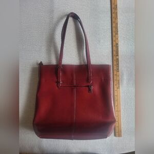 Elegant Burgundy Leather Tote Bag